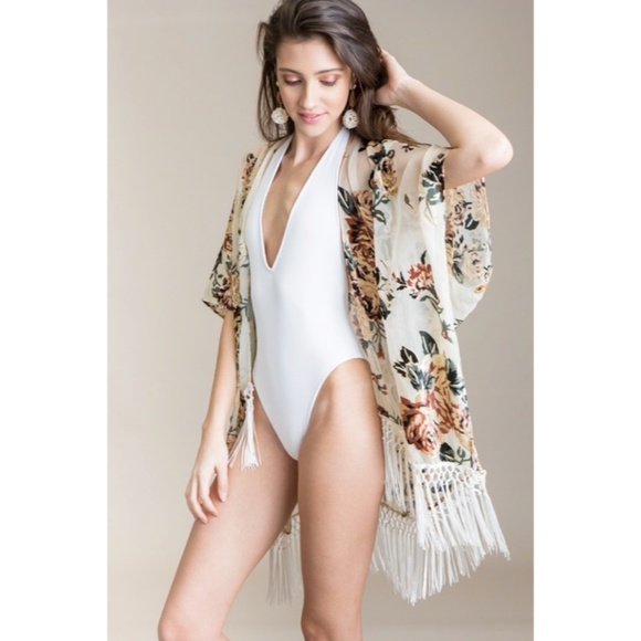 Maya Island Velvet Floral Macrame Tassel Fringe Kimono Cream Coverup Wrap - Picture 5 of 7